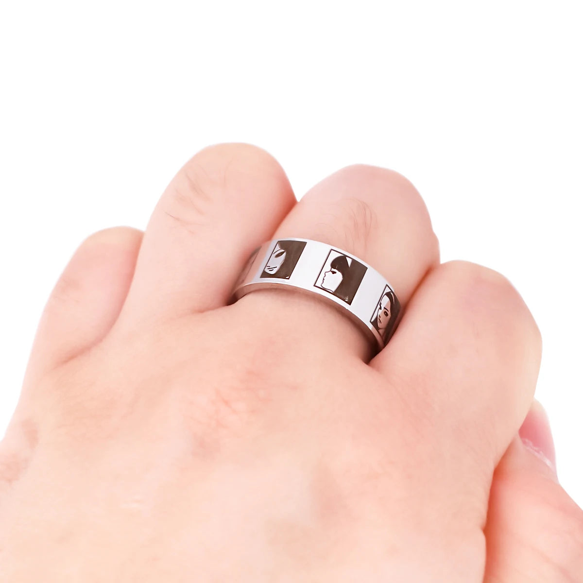 Anime Finger Ring